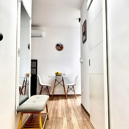Epicenter Apartment