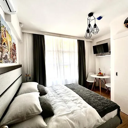 Apartment Epicenter